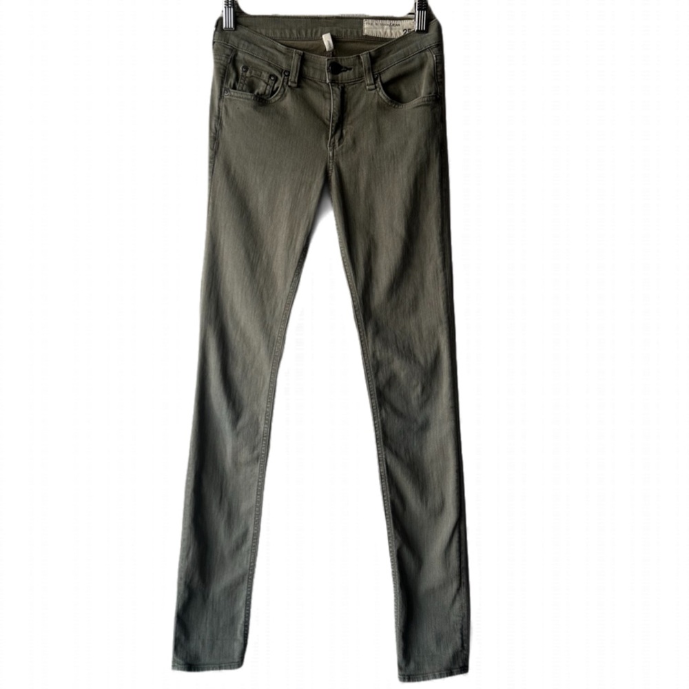 🌿 Rag & Bone Olive Green The Skinny Jeans – Sleek & Versatile! ✨